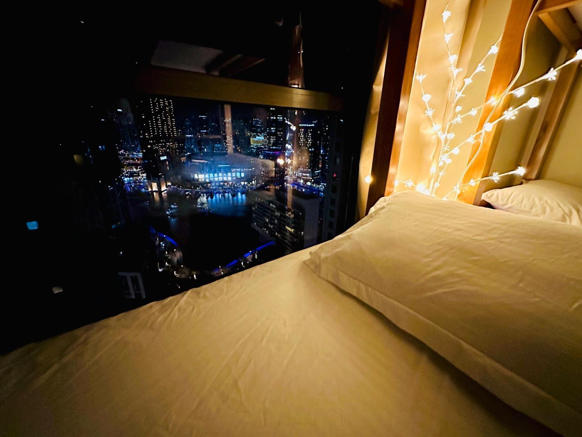 The Aero Hostel Dubai Buitenkant foto