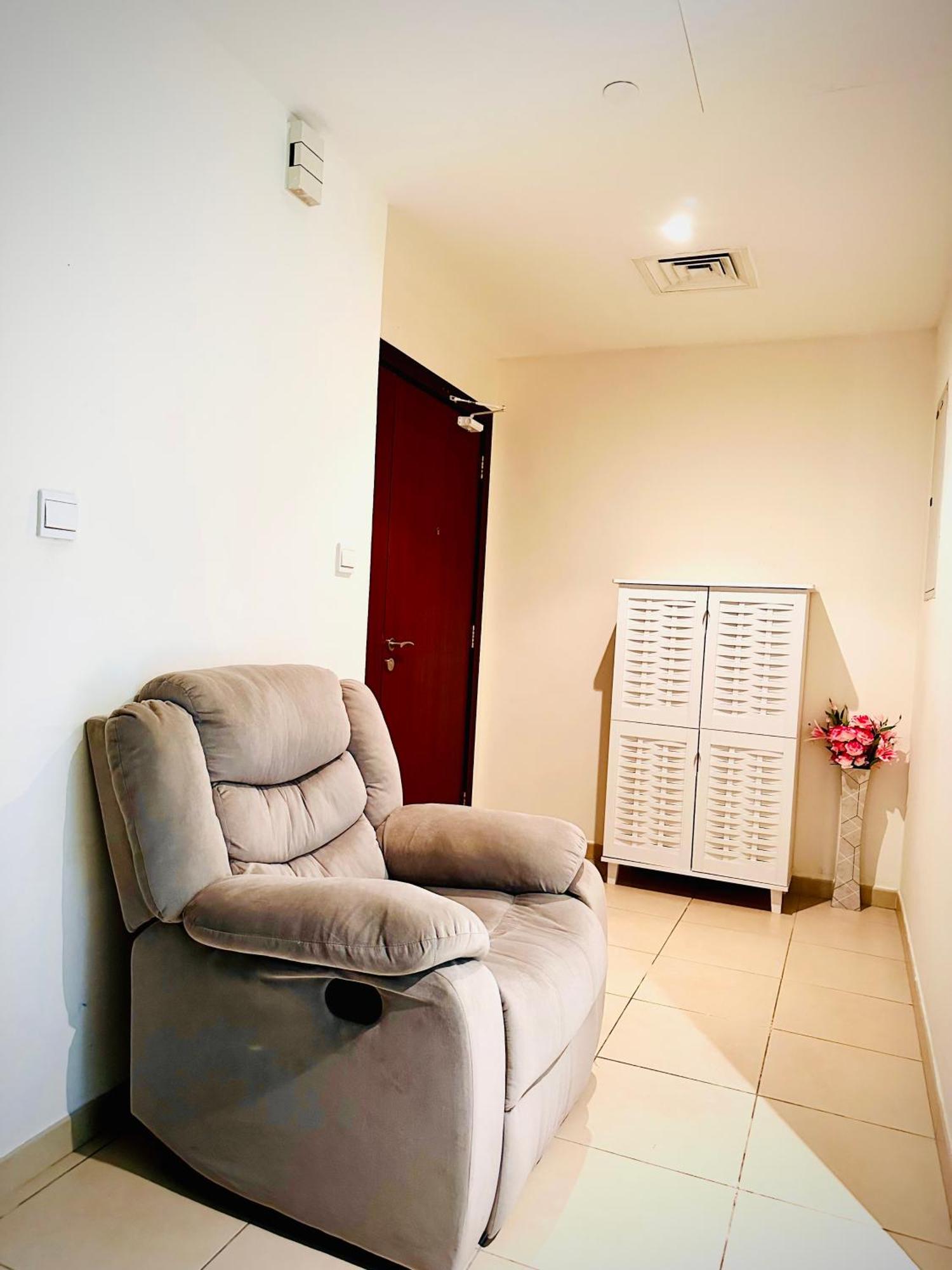 The Aero Hostel Dubai Buitenkant foto
