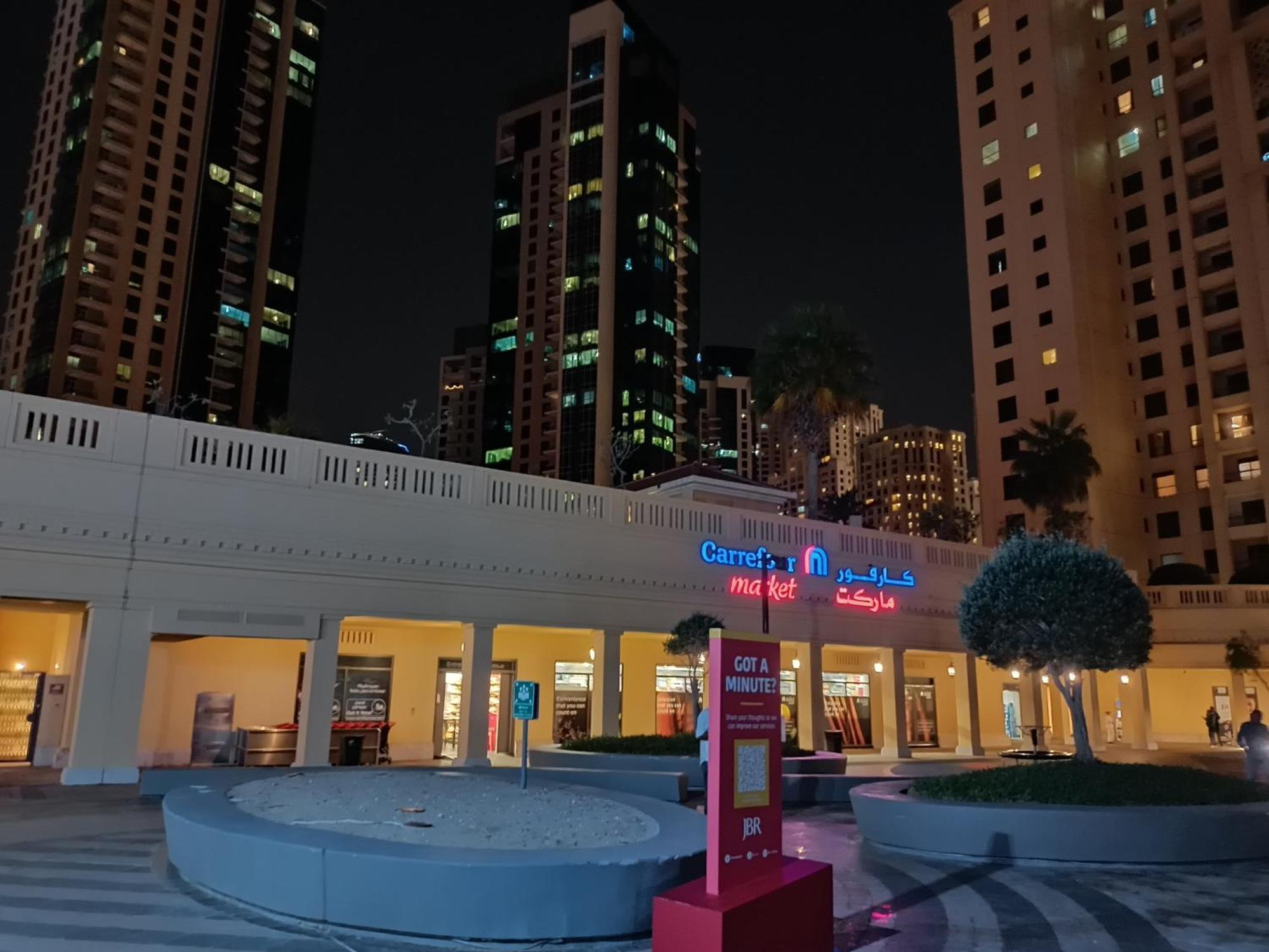 The Aero Hostel Dubai Buitenkant foto